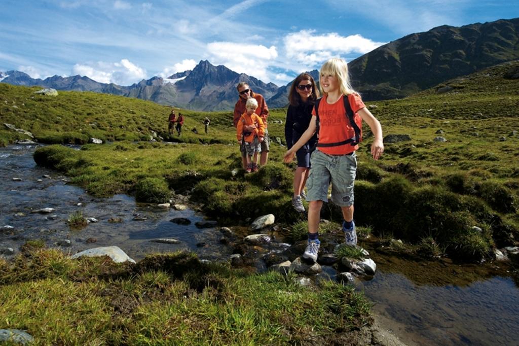 Hotel Tia Smart Natur Каунертал Екстериор снимка