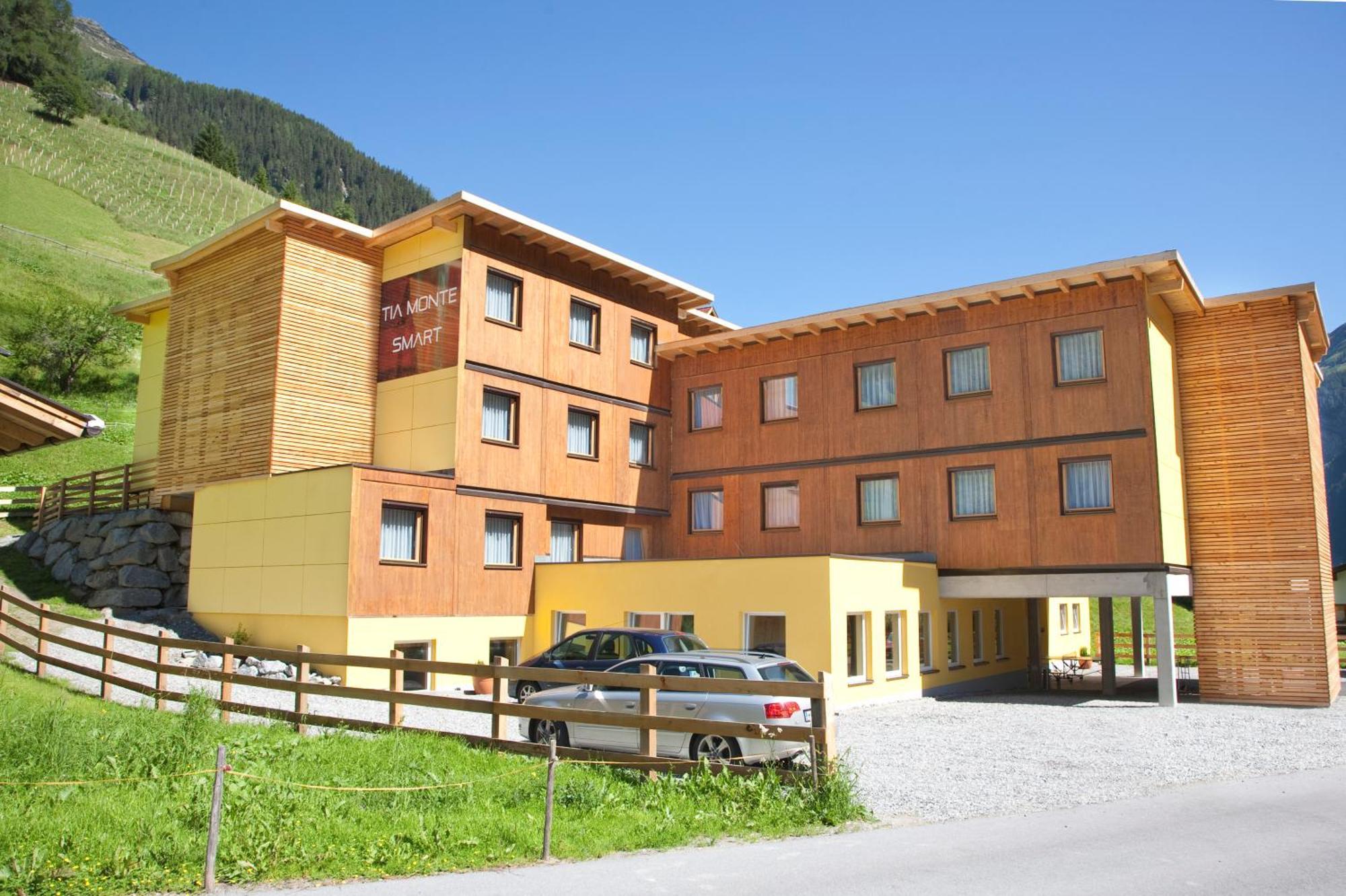 Hotel Tia Smart Natur Каунертал Екстериор снимка